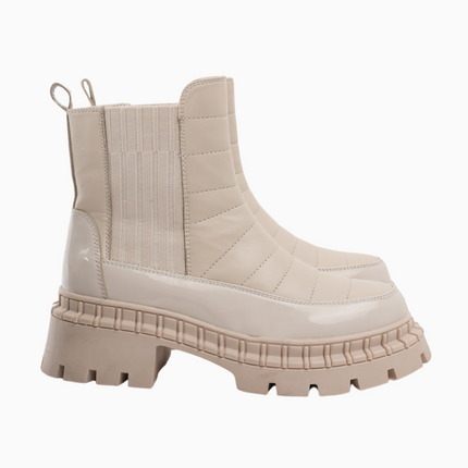 Botines crema con textura acolchada