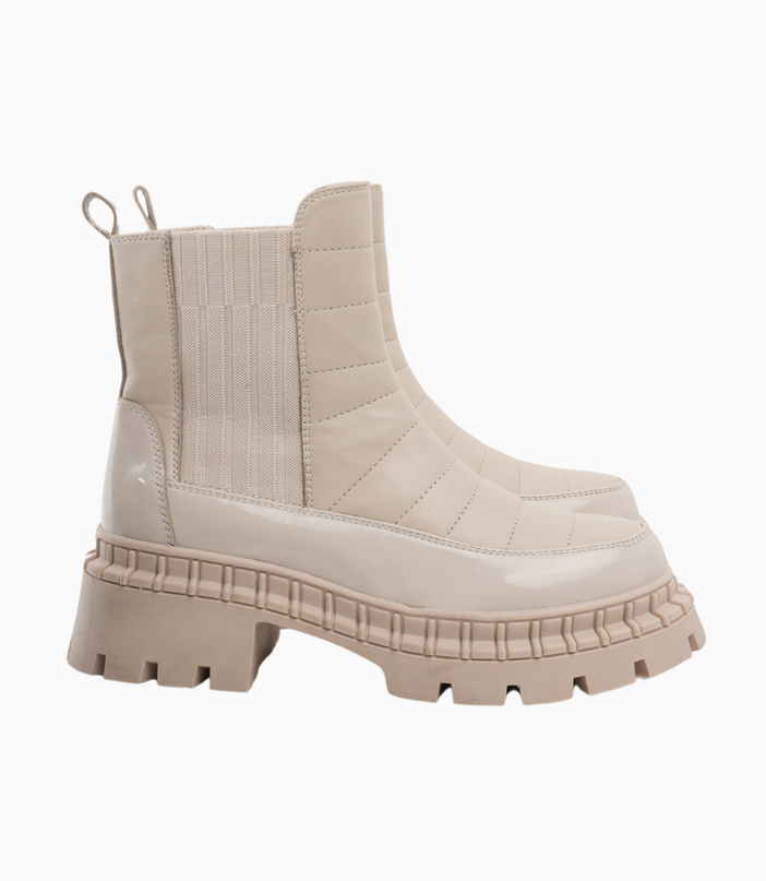 Botines crema con textura acolchada
