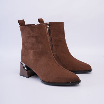 Botines de tacón minimalista café