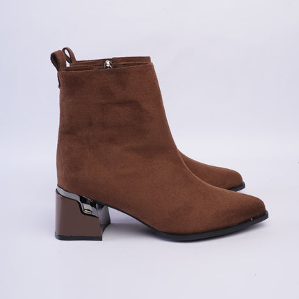Botines de tacón minimalista café