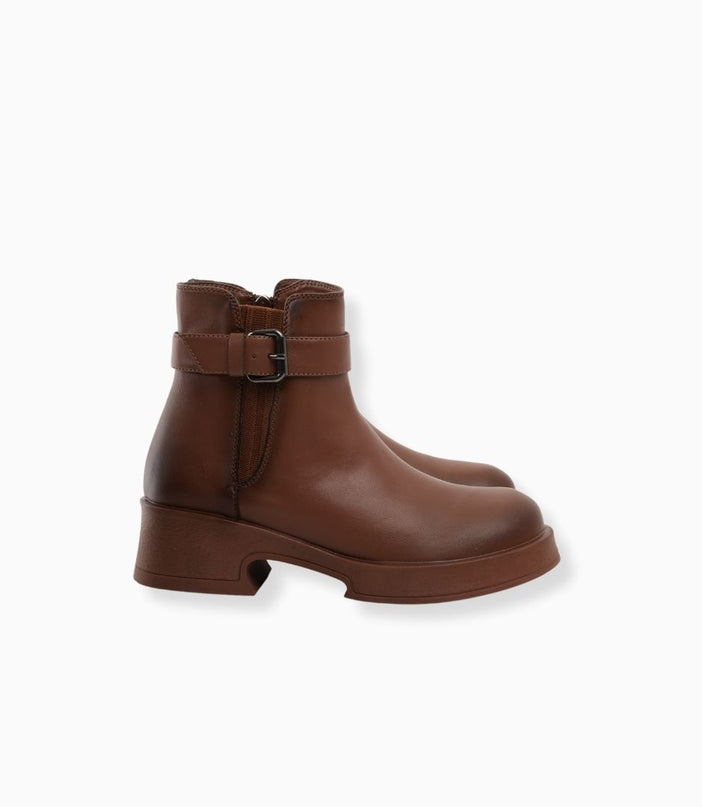 Botines miel elegantes con correa