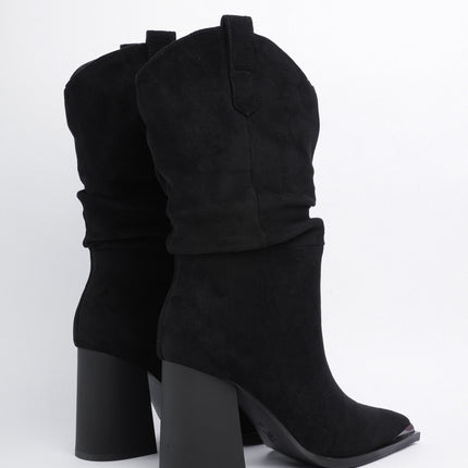 Botines negros tipo gamuza y punta fina