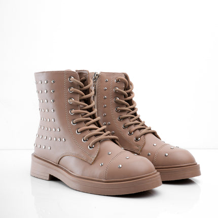 Botines taupe planos con taches