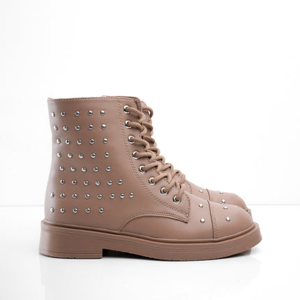 Botines taupe planos con taches