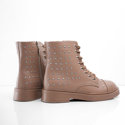 Botines taupe planos con taches