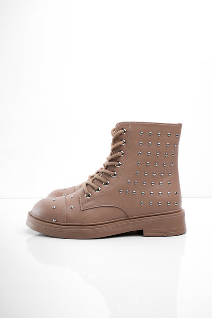 Botines taupe planos con taches