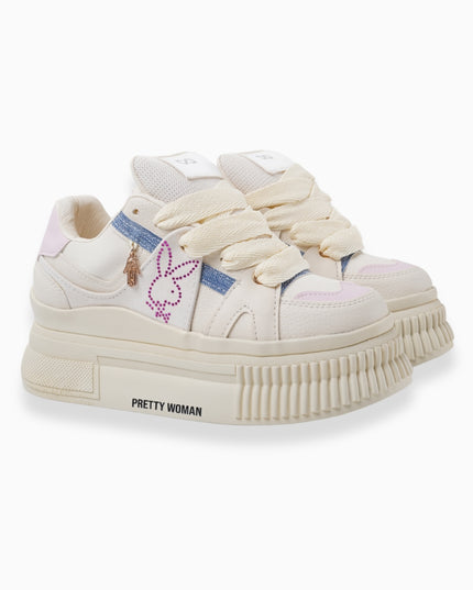 tenis beige con diseño exclusivo