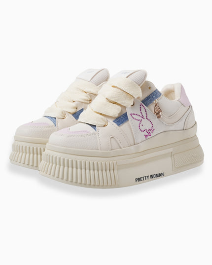 tenis beige con diseño exclusivo