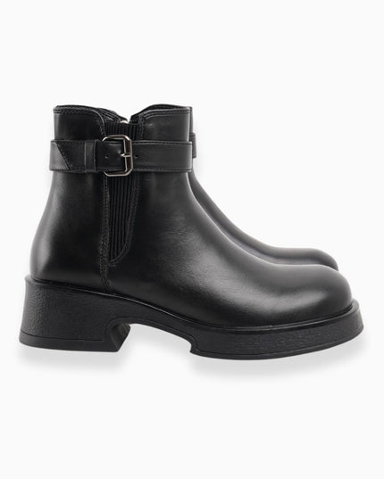 botín negro elegante con correa
