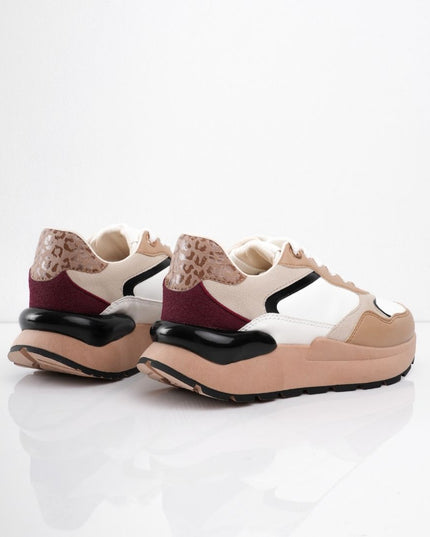 Tenis plataforma café con blanco y detalles