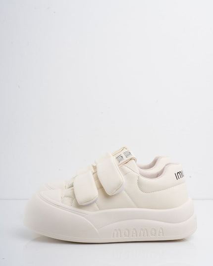 Tenis blancos con velcro
