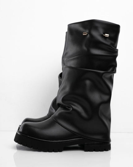Bota larga negra corrugada