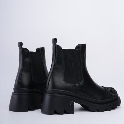 Botines negros puntera brillante