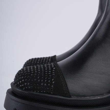 Botines negros puntera brillante
