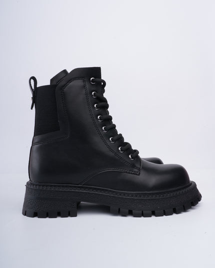 Botines negros estilo militar