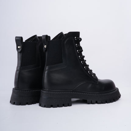 Botines negros estilo militar