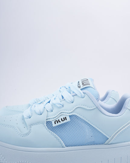 Tenis azules básicos