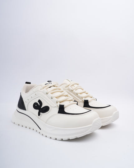 Tenis blancos x diseño negro
