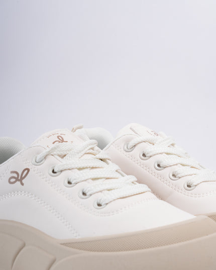Tenis crema punta redonda
