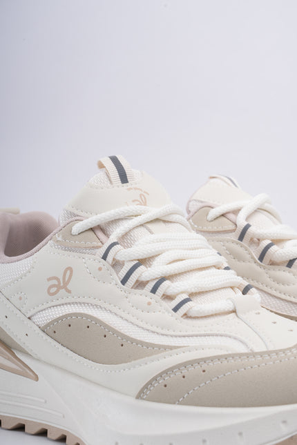 Tenis beige plataforma