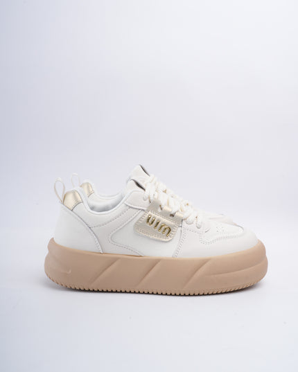 Tenis blancos x dorado