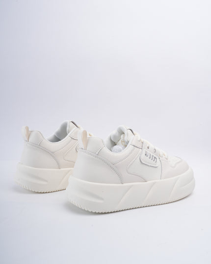 Tenis blancos x plateado
