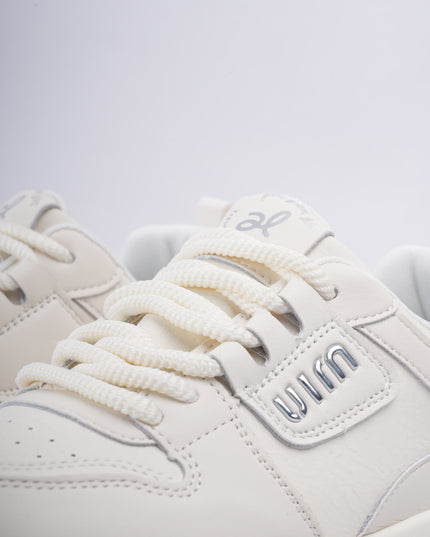 Tenis blancos x plateado