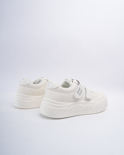 Tenis blancos x velcro