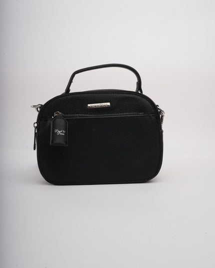 Bolso negro mediano sencillo