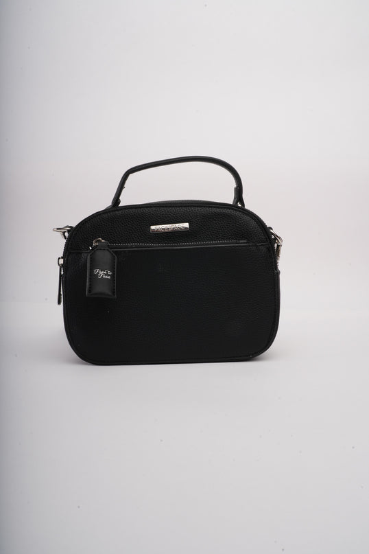 Bolso negro mediano sencillo