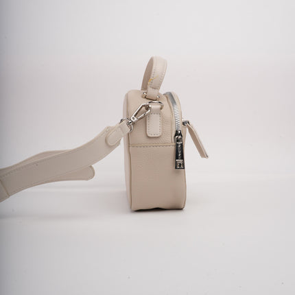 Bolso beige mediano sencillo