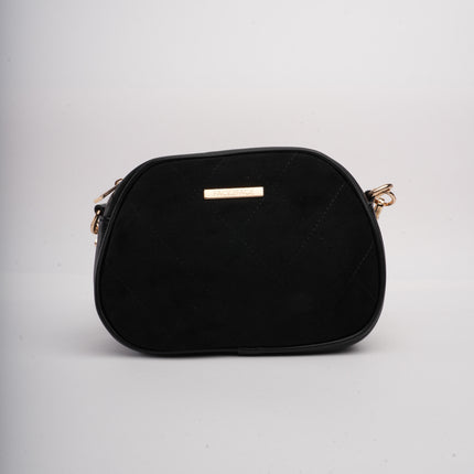 Bolso negro acolchado x grabado