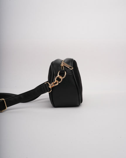 Bolso negro acolchado x grabado