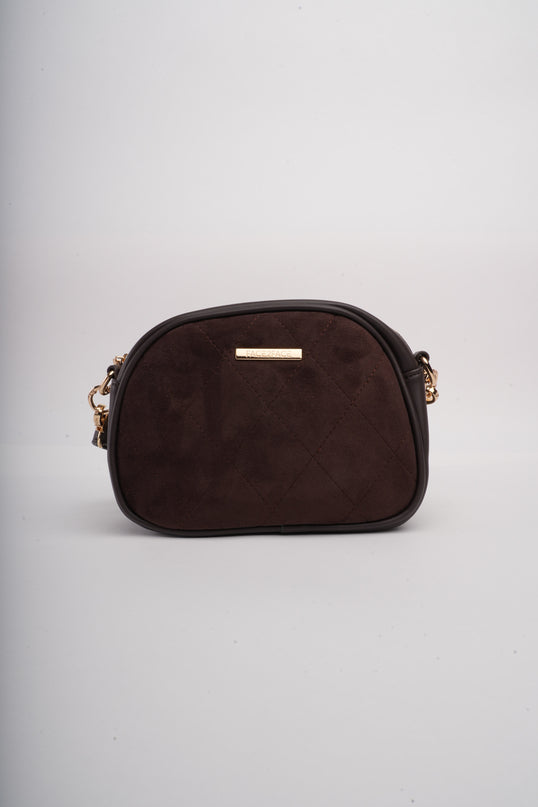 Bolso café acolchado x grabado