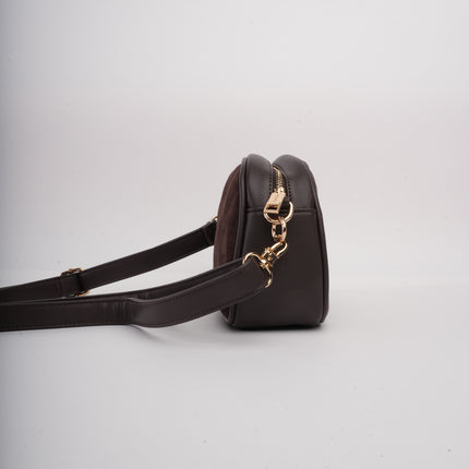 Bolso café acolchado x grabado