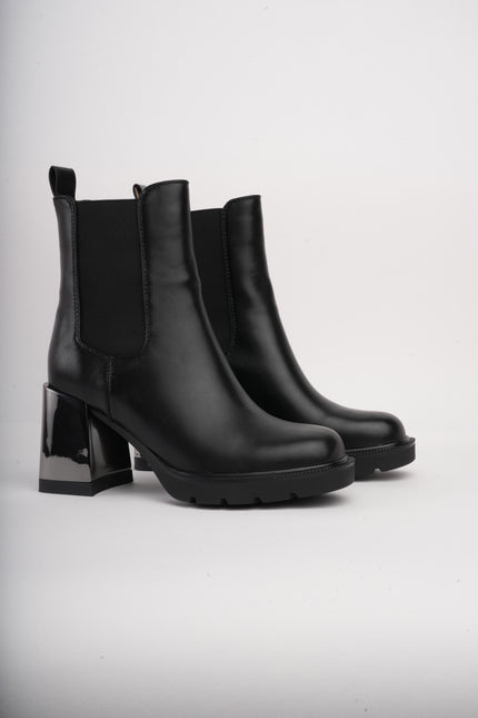 Botines negros altos clásicos x tacón brillante