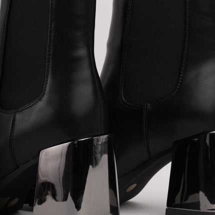 Botines negros altos clásicos x tacón brillante