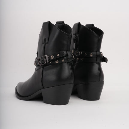 Botines negros tipo texano x correas
