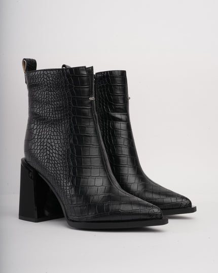 Botines negros tipo croco
