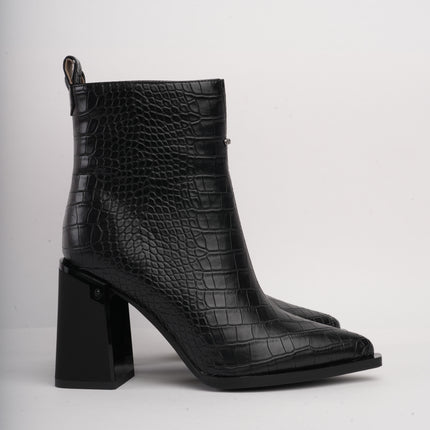 Botines negros tipo croco