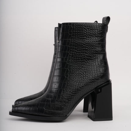 Botines negros tipo croco