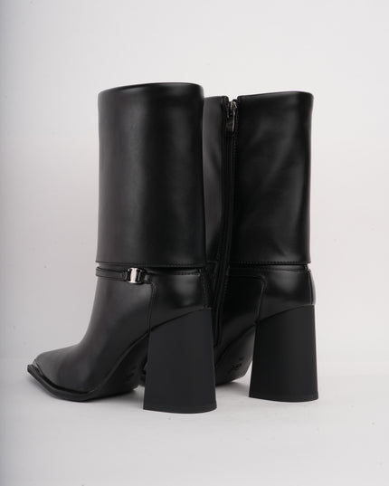 Botas negras altas x puntera metálica