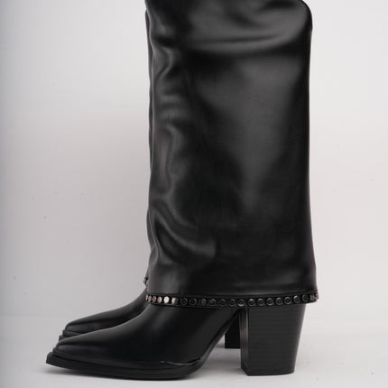 Botas caña media negras x taches