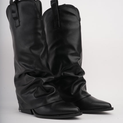 Botas largas negras corrugadas