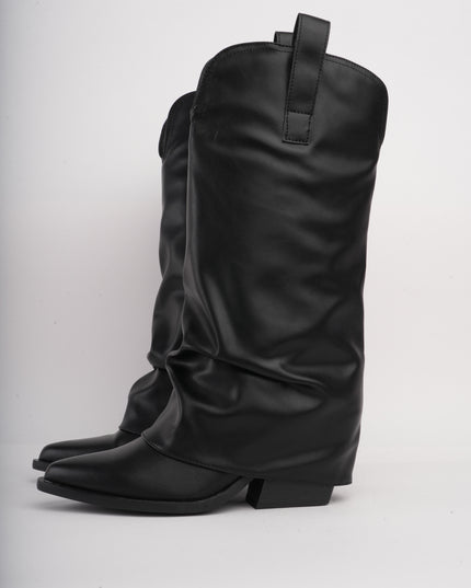 Botas largas negras corrugadas