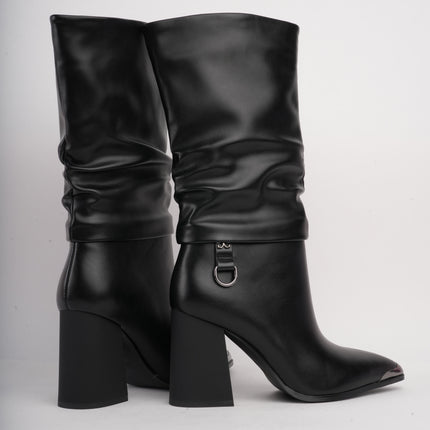 Botas de tacón negras corrugadas x hebilla