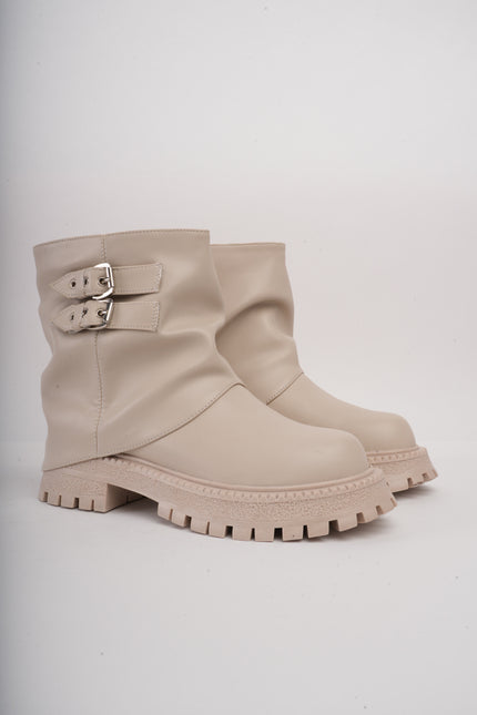 Botines beige x caña y hebillas