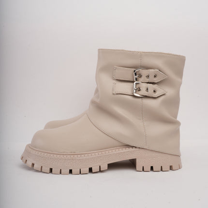 Botines beige x caña y hebillas