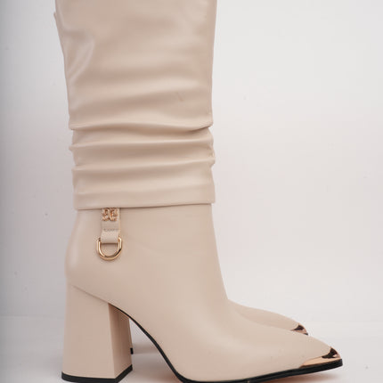 Botas de tacón beige corrugadas x hebilla