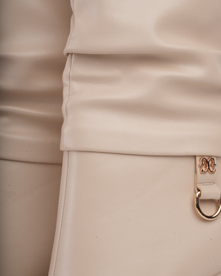 Botas de tacón beige corrugadas x hebilla